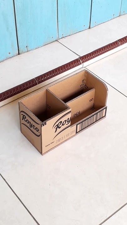Organizer meja dari kardus